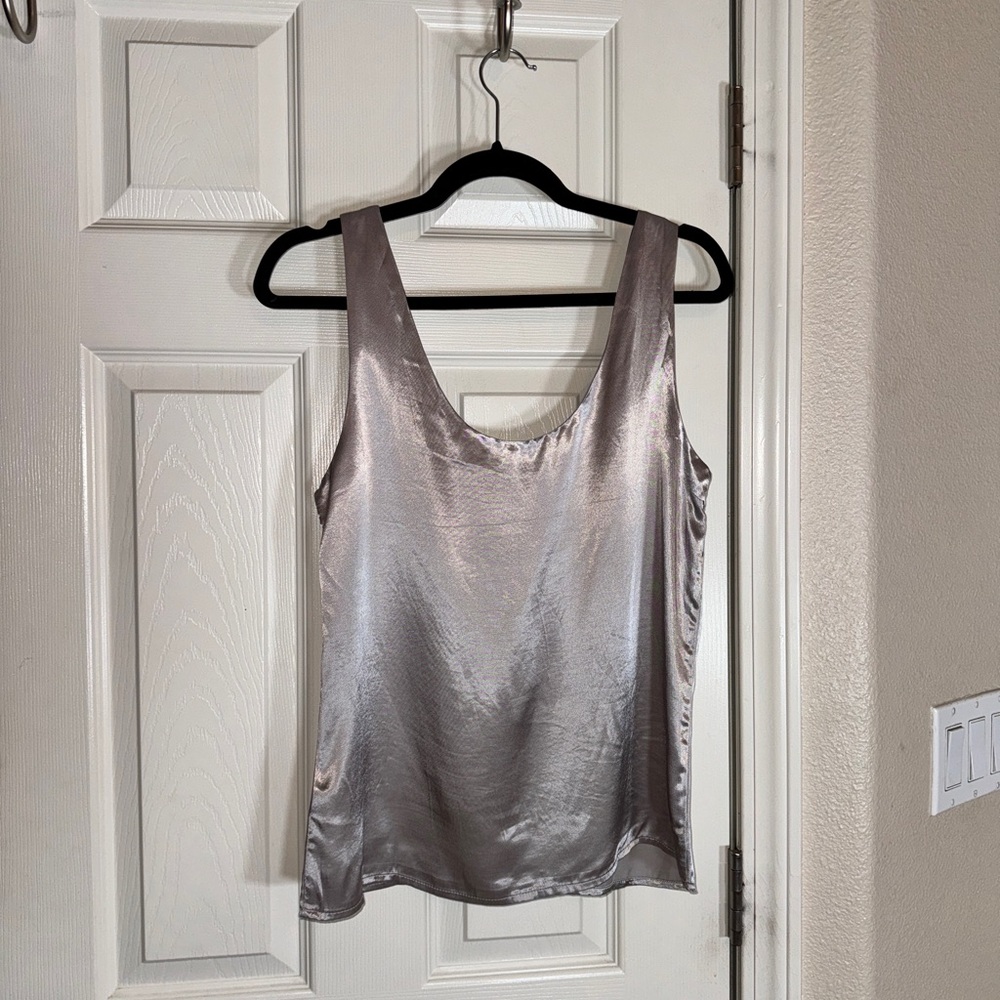 💥Clearance💥 NWT Karen Mullen Silver Premium Viscose silky tank shell size medium